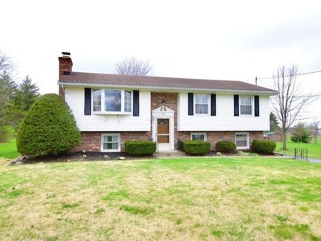 House for sale in Derby, New York