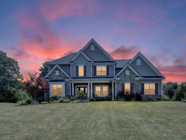 House for sale in Fenton, Michigan