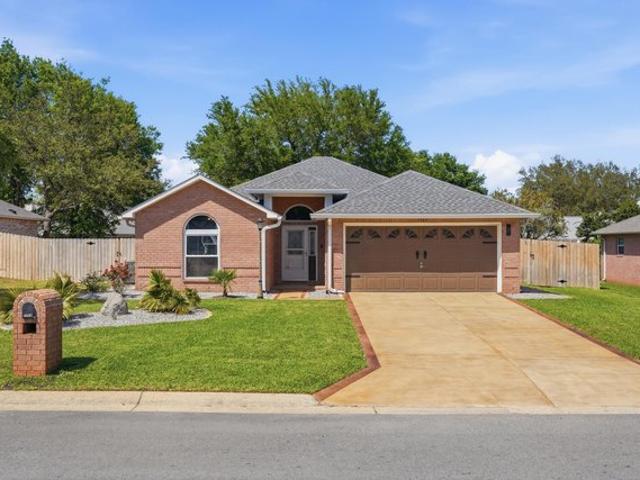 House for sale in Navarre, Florida