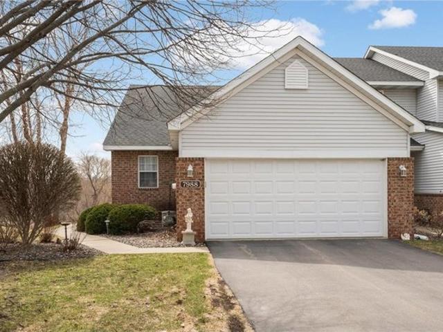 Townhouse for sale in Chanhassen, Minnesota