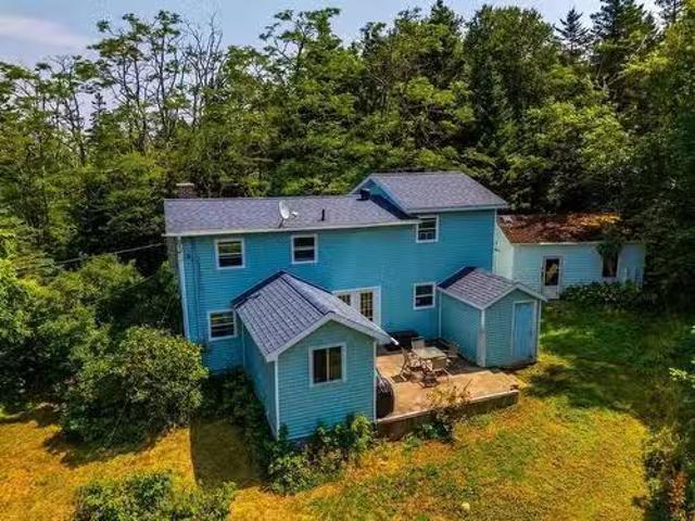 House for sale in Port Lorne, Nova Scotia