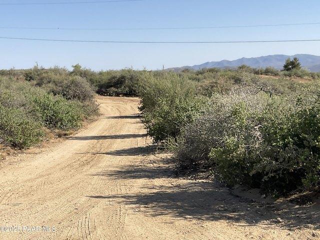 Land for sale in Kirkland, Arizona