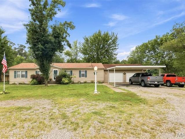 House for sale in Randolph, Illinois