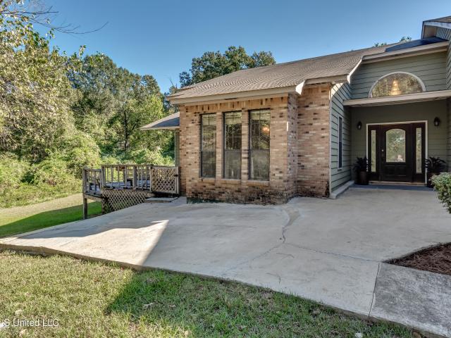 House for sale in Seven Springs, Raymond