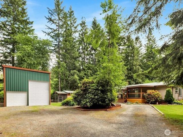 House for sale in Deming, Washington