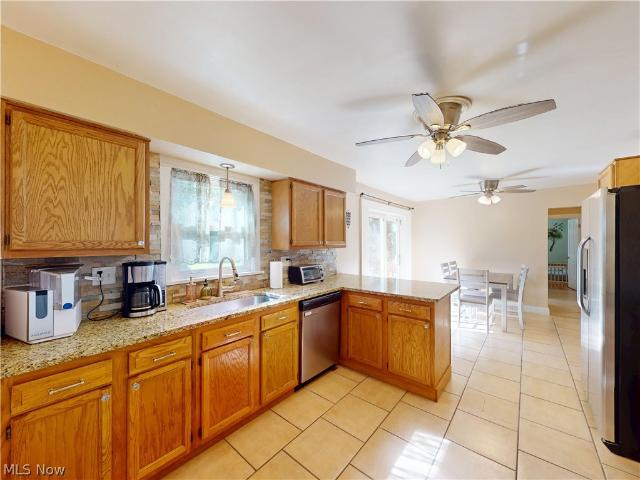 House for sale in Mountain View, Mentor