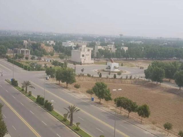 Land for sale in Bahria Orchard, مانّک