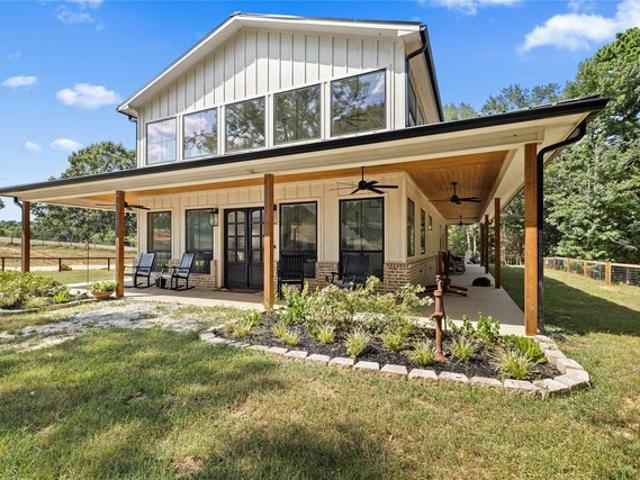 House for sale in Big Sandy, Texas