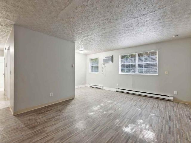 Apartment for rent in Saint Lawrence Corners, Cincinnati