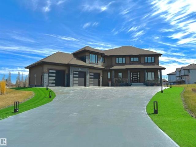 House for sale in Alberta