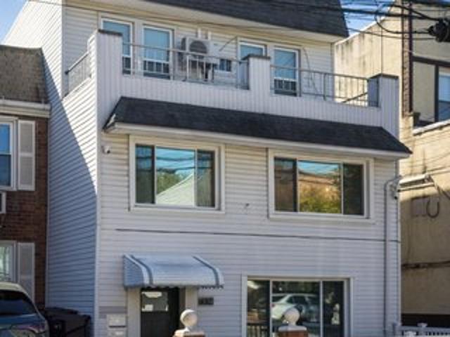 House for sale in Middle Village, New York