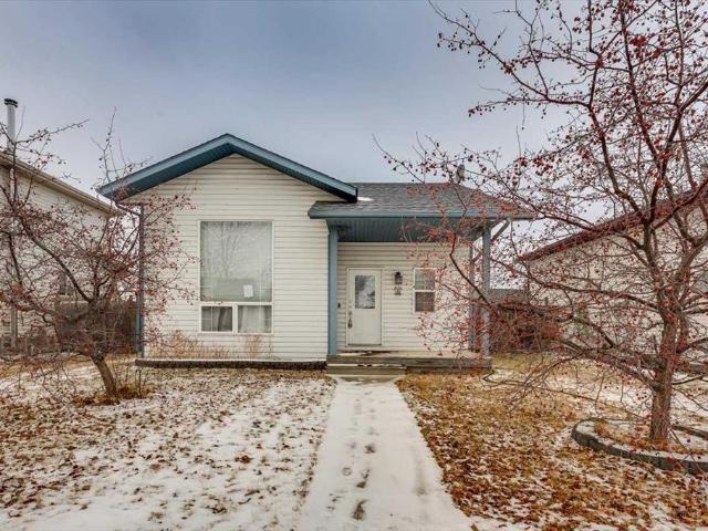House for sale in Birchcliff, Alberta