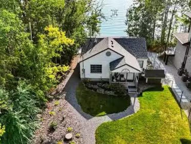 House for sale in Birchcliff, Alberta