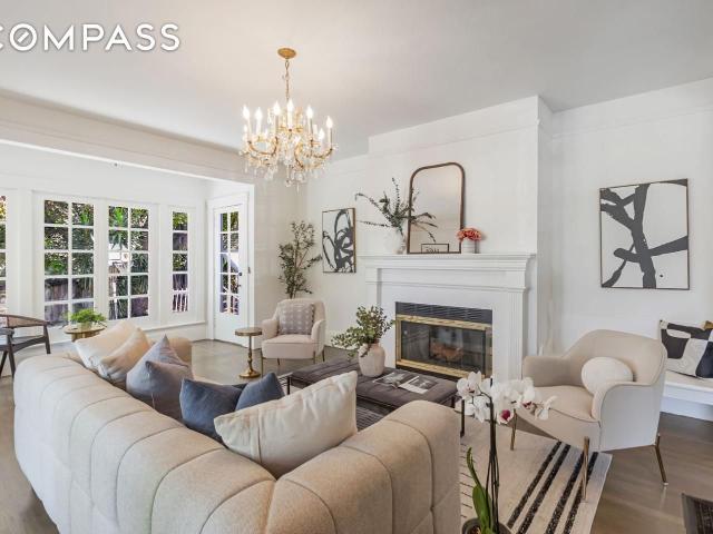 House for sale in Redwood City