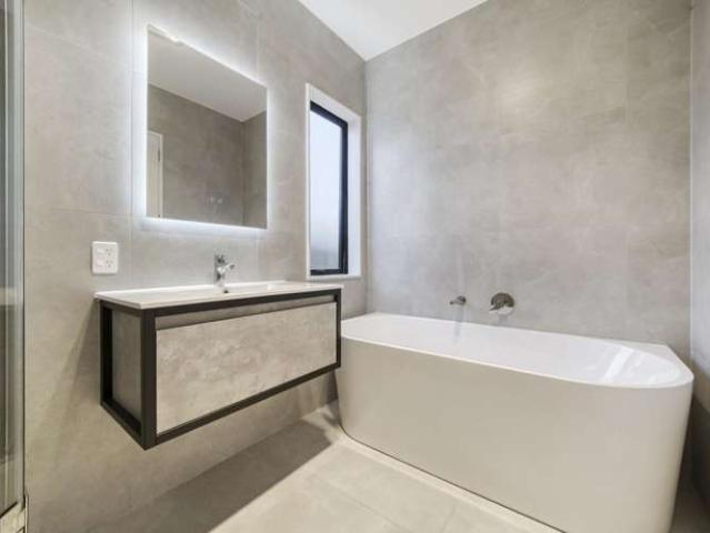 House for sale in Clarks