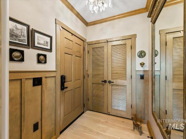 Condo for sale in Schmelzer Addition, Eagle