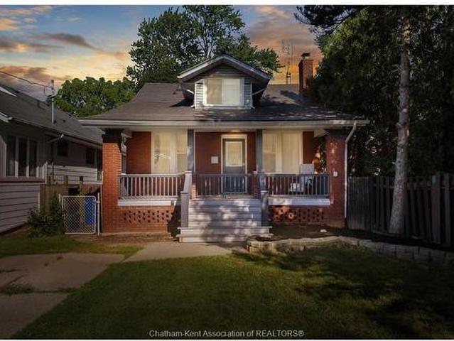 House for sale in Chatham–kent, Ontario