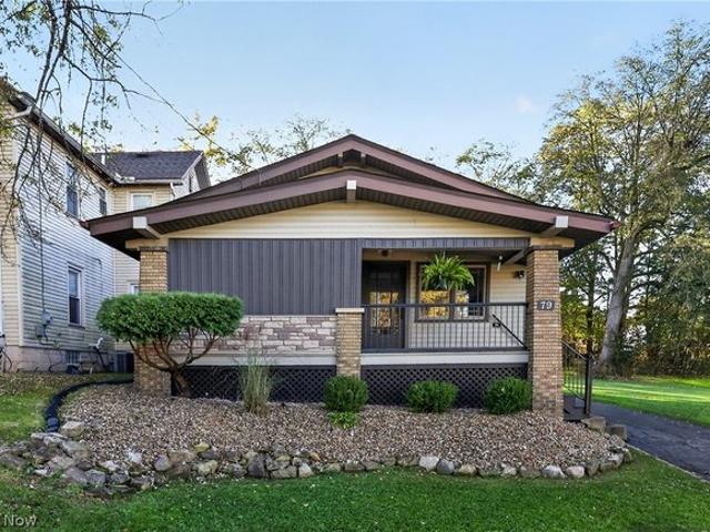 House for sale in Downtown, Struthers
