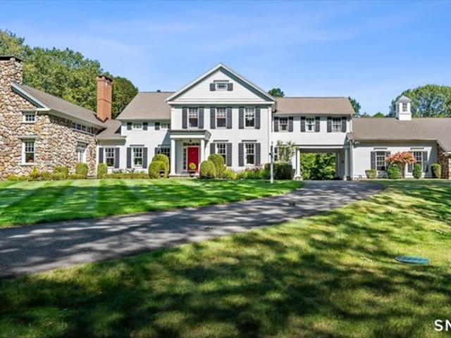House for sale in Simsbury, Connecticut