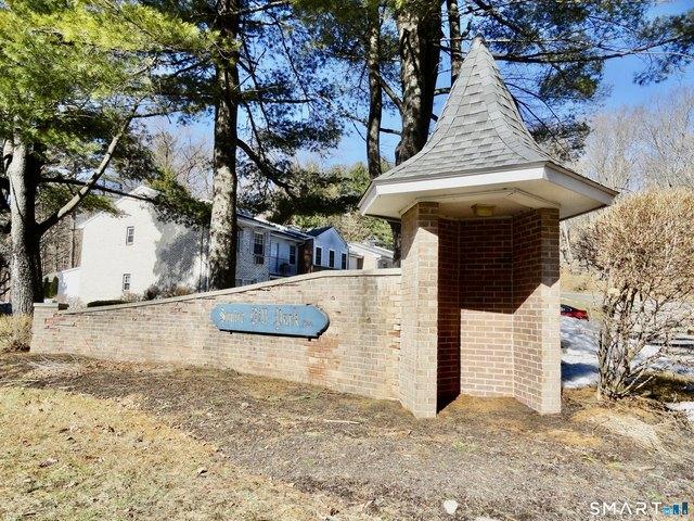 Townhouse for sale in Torrington, Connecticut