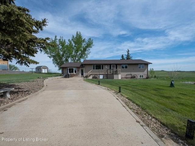 House for sale in Killdeer, North Dakota