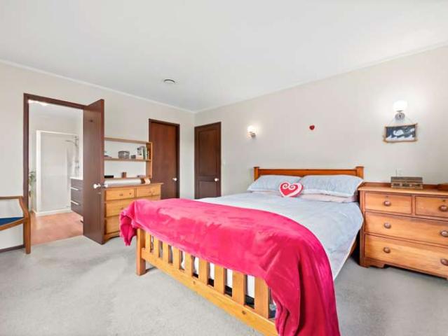 House for sale in Pauatahanui, Wellington