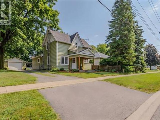 House for sale in Waterford, Ontario