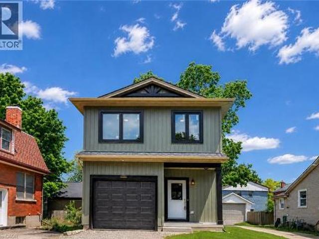 House for sale in Woodstock, Ontario