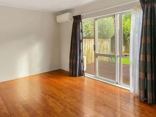 Apartment for rent in Panmure, Oroua County