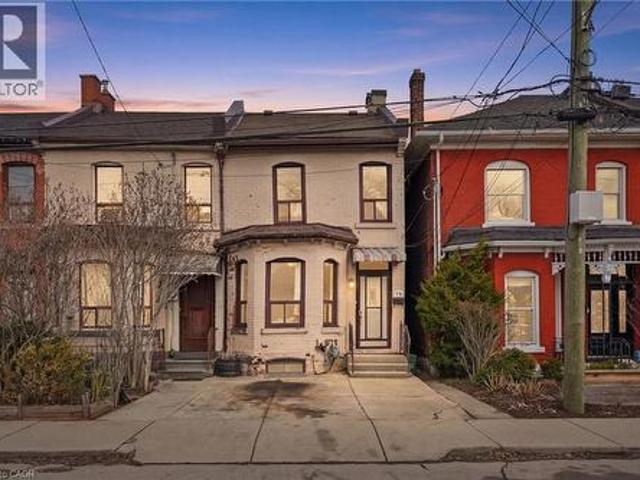 House for sale in Ancaster, Ontario