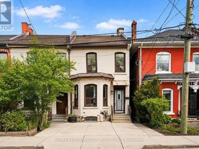 House for sale in Ancaster, Ontario