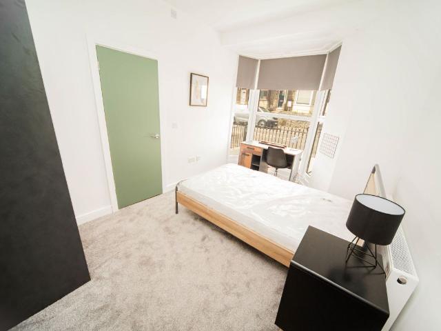 Room for rent in Mount Pleasant, Swansea