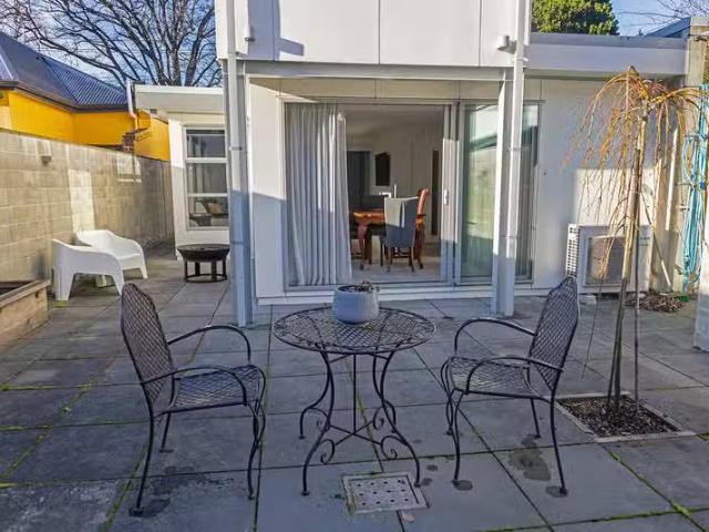 House for sale in Otakou