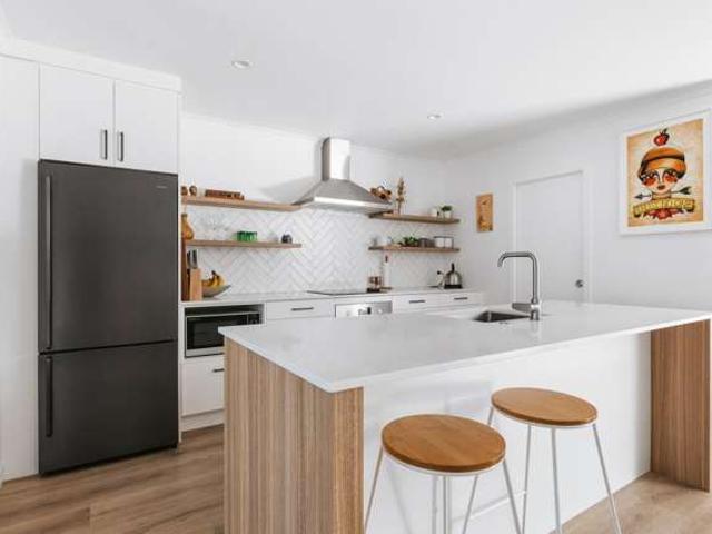 House for sale in Awhitu