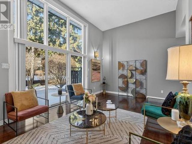 Townhouse for sale in Woburn, Ontario