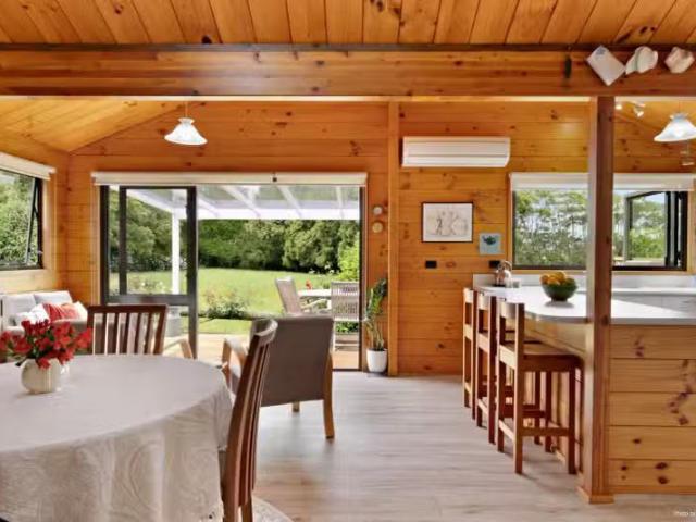 House for sale in Awhitu