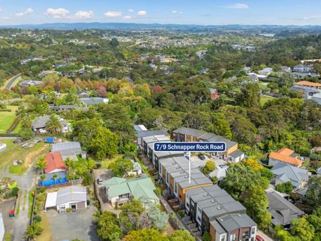 Townhouse for sale in Paremoremo