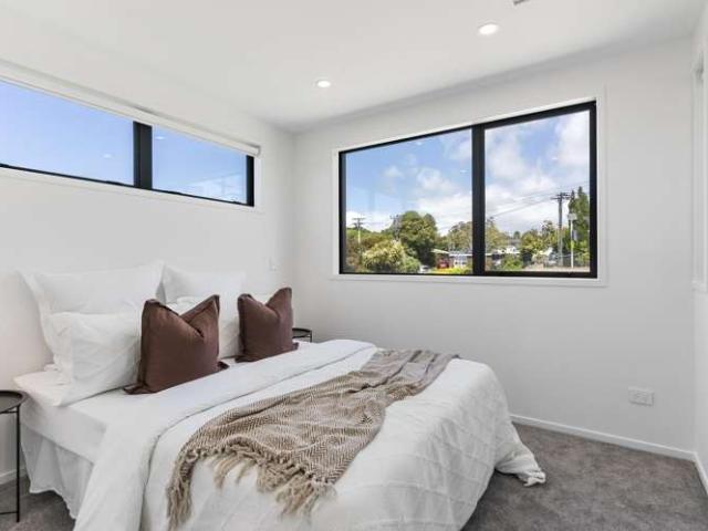 House for sale in Wairau Valley