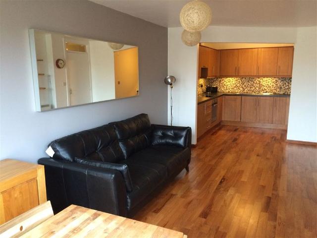 Apartment to rent in Bluebell, North Tipperary