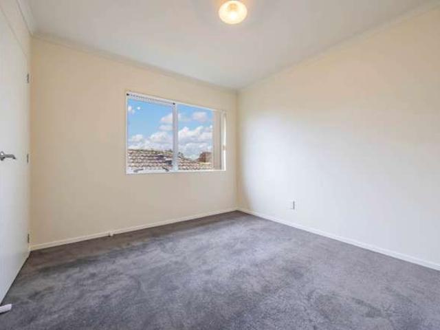 House for rent in Owhata