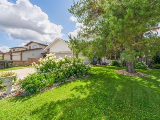 House for sale in Sherwood Park, Alberta