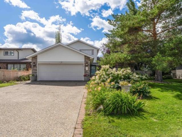 House for sale in Sherwood Park, Alberta