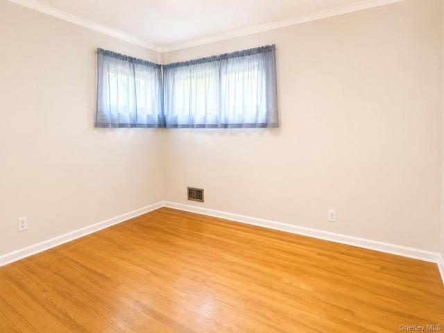 House for sale in Queens, Arverne