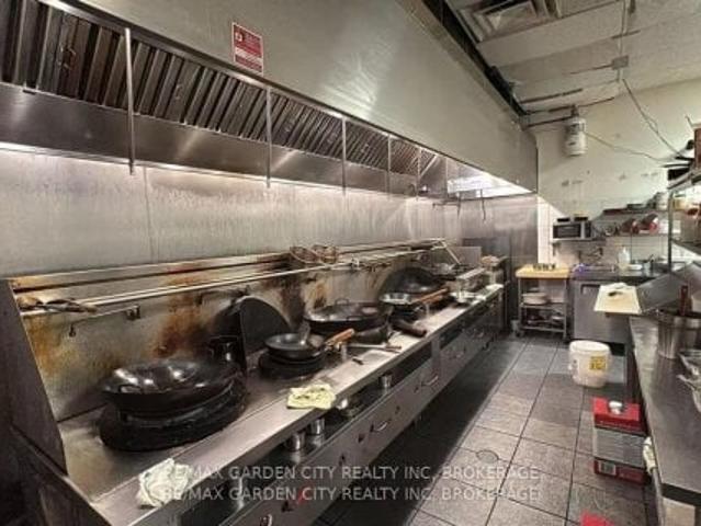 Commercial for sale in Niagara, Ontario