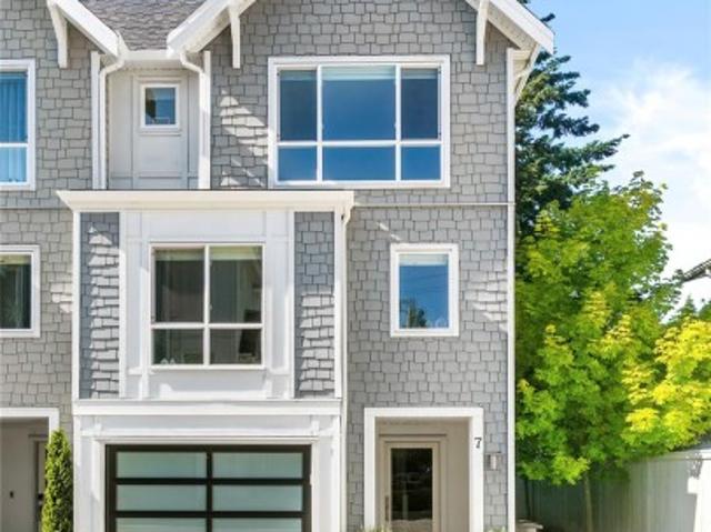 House for sale in Saanich, British Columbia