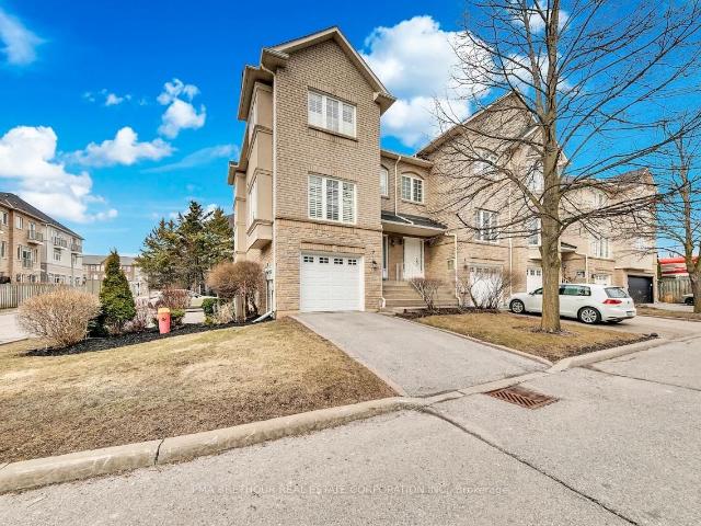 Condo for sale in Richmond Hill, Golden Horseshoe