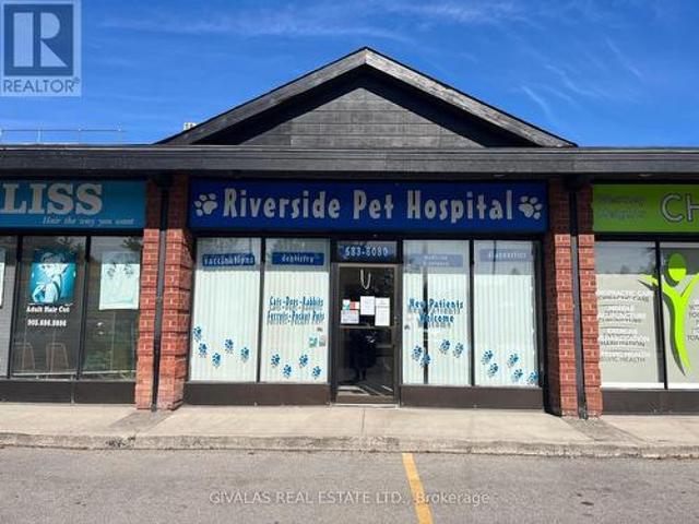 Commercial for rent in Midtown, Ajax