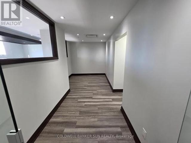 Commercial for rent in Mississauga, Ontario