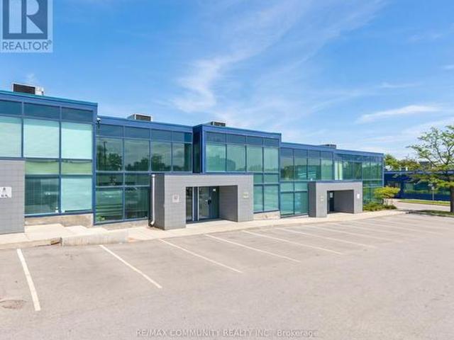 Commercial for rent in Mississauga, Ontario