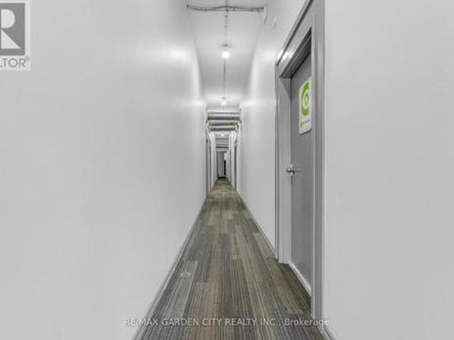 Commercial for rent in St. Clair, Hamilton